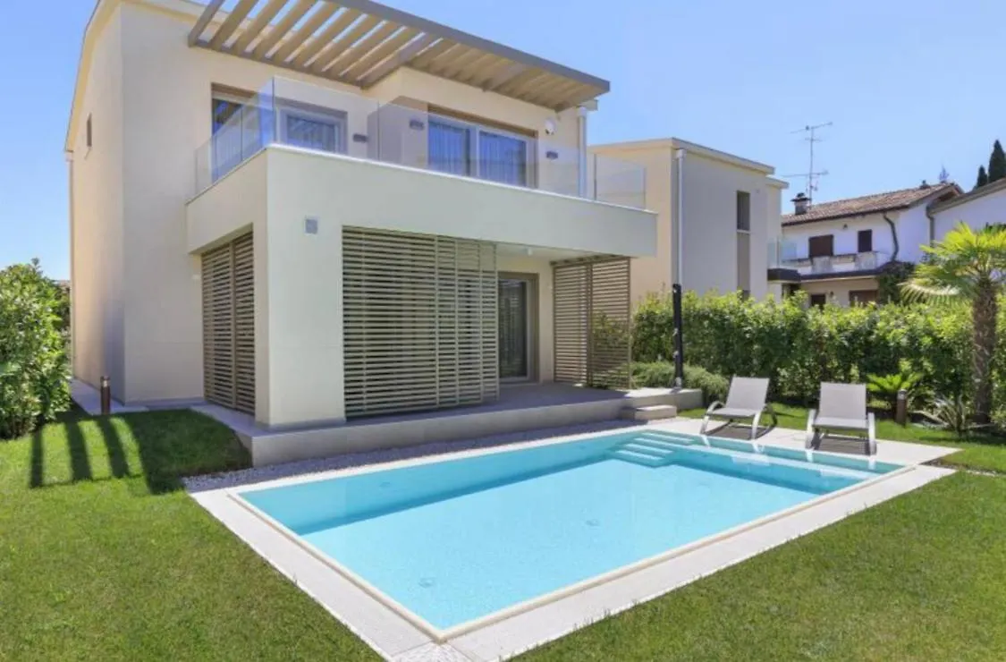 Magic Bay Villa Sirmione Italy